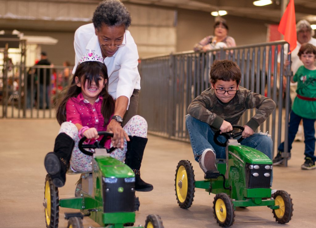 Christmas on the Farm supports AWARE Central Texas | Tex Appeal Magazine